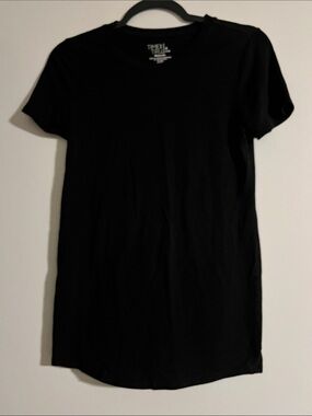 Time and Tru Black Short Sleeve Crewneck Tee